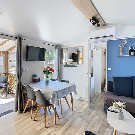 Holiday home Mobil-home Ja 51 A - La Carabasse - Siblu Avec Piscine *